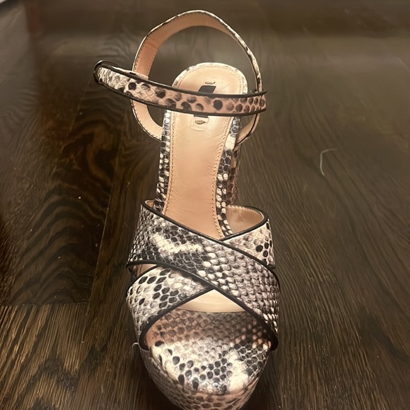 MANGO snakeskin platform heels - Picture 7 of 7